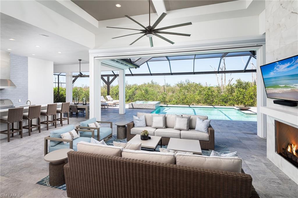 ISLES OF COLLIER PRESERVE - Residential