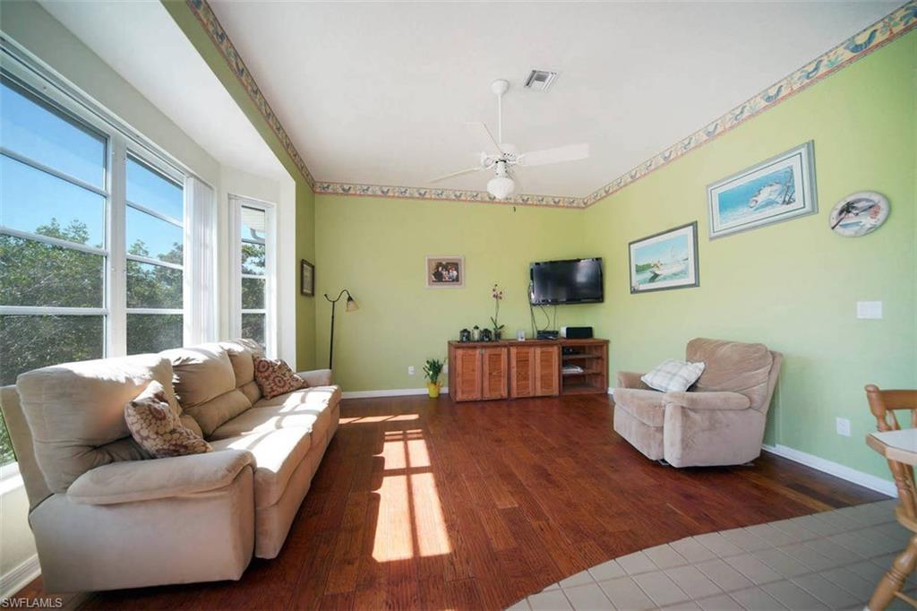 CHARLOTTE SHORES - Residential