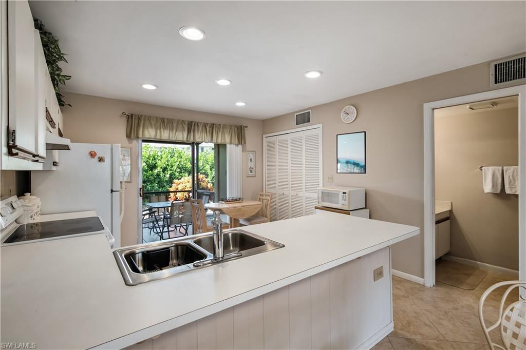 MARCO ISLAND - Residential
