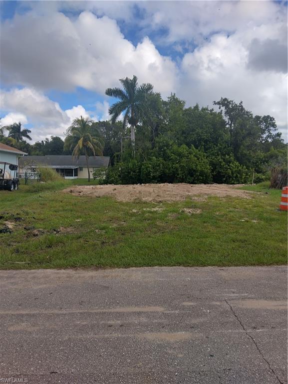 NORTH FORT MYERS - Land