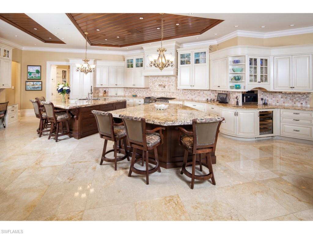 AQUALANE SHORES - Residential