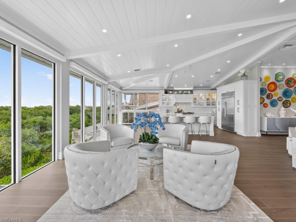 HIDEAWAY BEACH - Residential