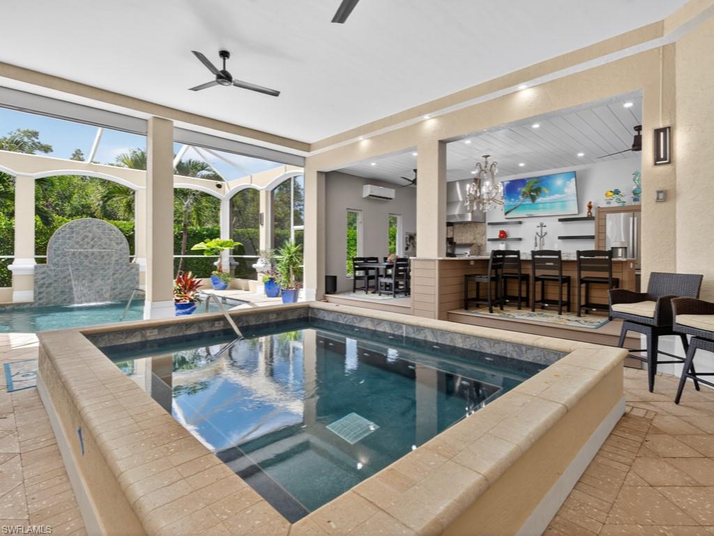 HIDEAWAY BEACH - Residential