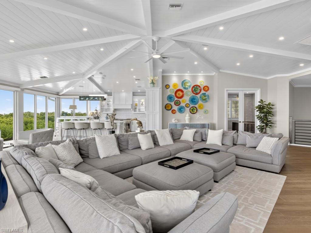 HIDEAWAY BEACH - Residential