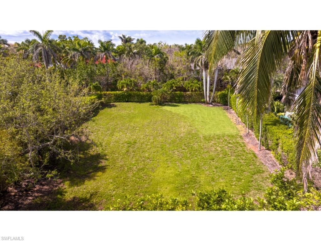 OLDE NAPLES - Land