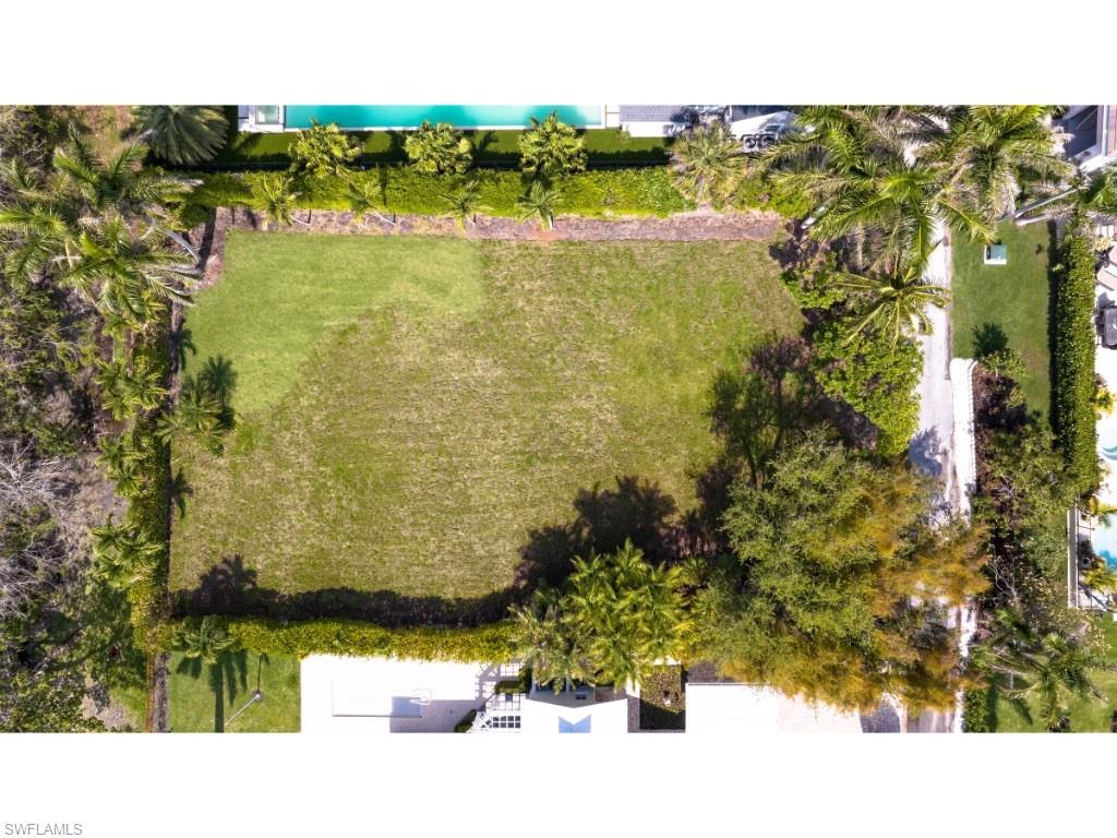 OLDE NAPLES - Land