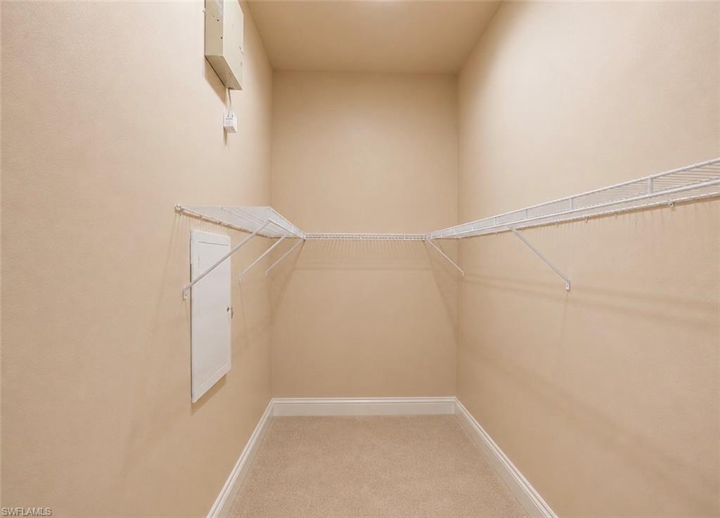 COCO LAKES - Residential Lease