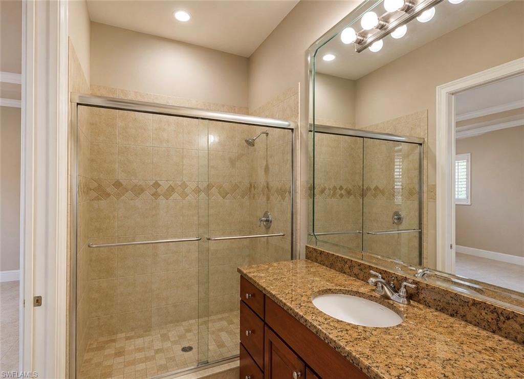 COCO LAKES - Residential Lease