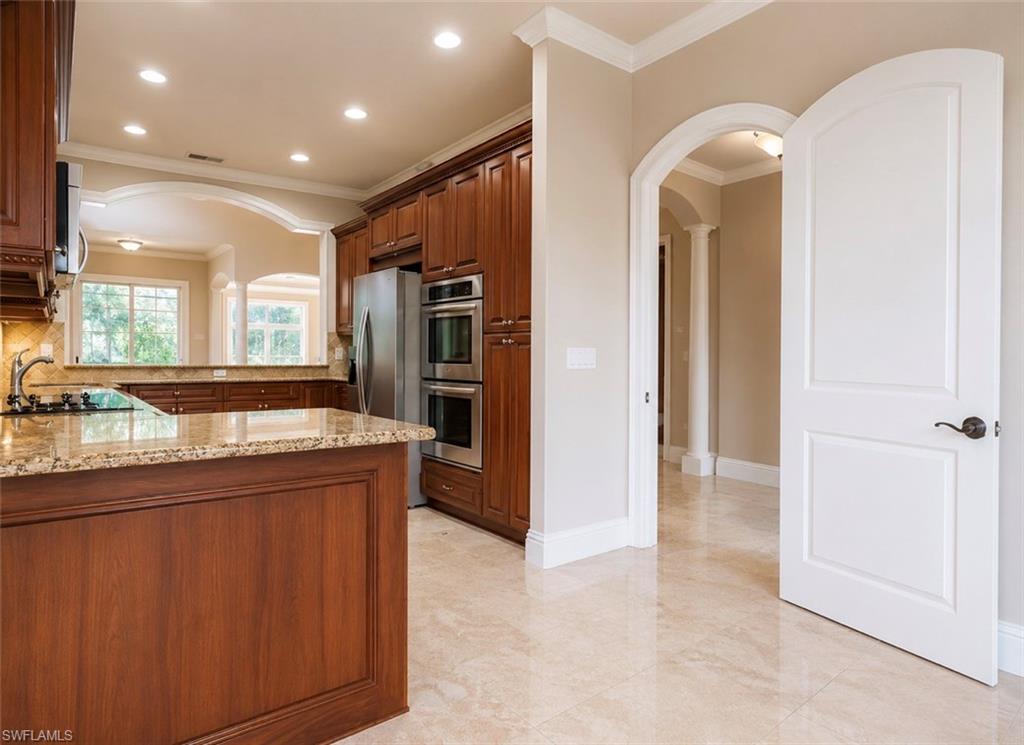 COCO LAKES - Residential Lease