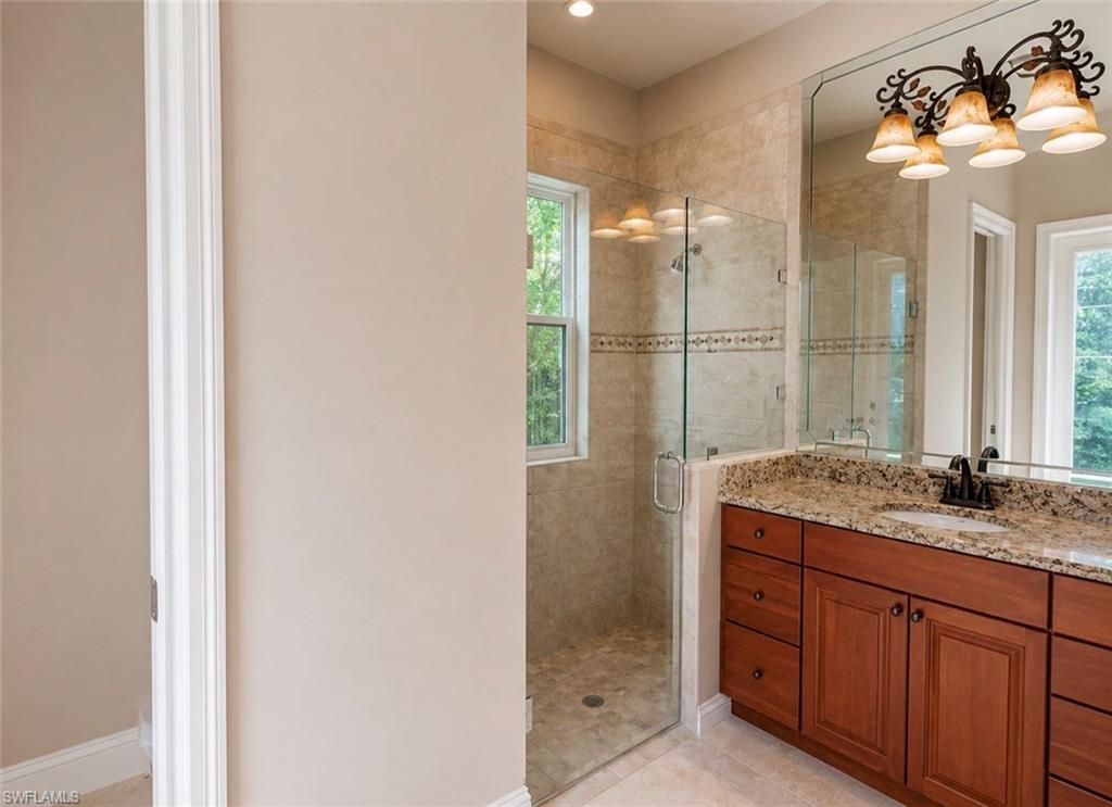 COCO LAKES - Residential Lease