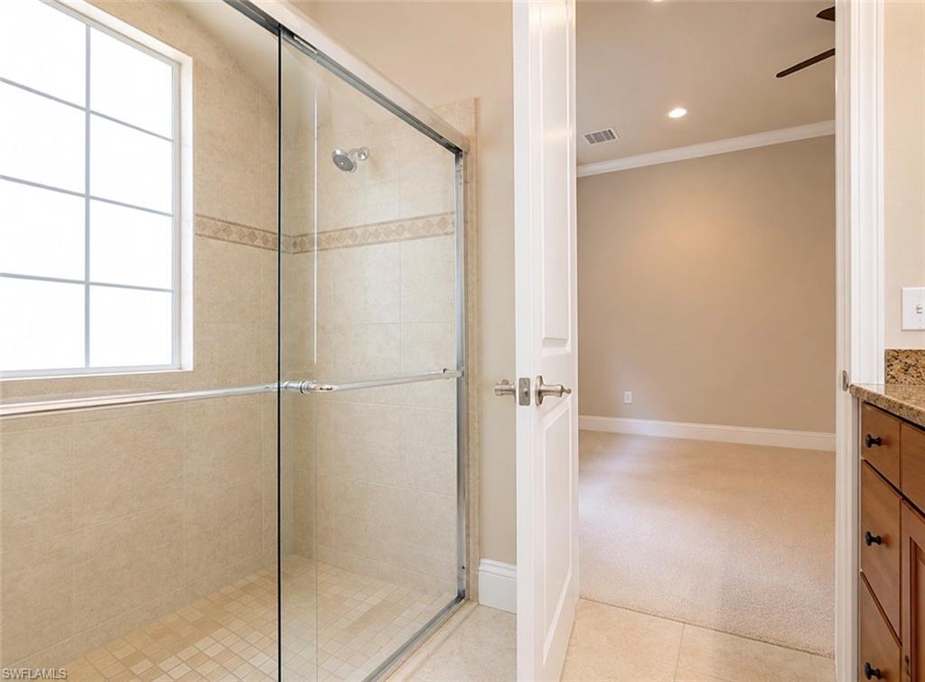 COCO LAKES - Residential Lease