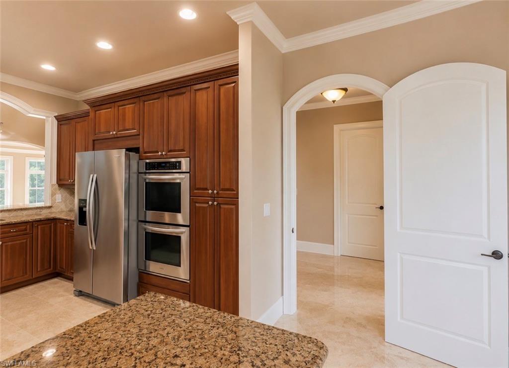 COCO LAKES - Residential Lease