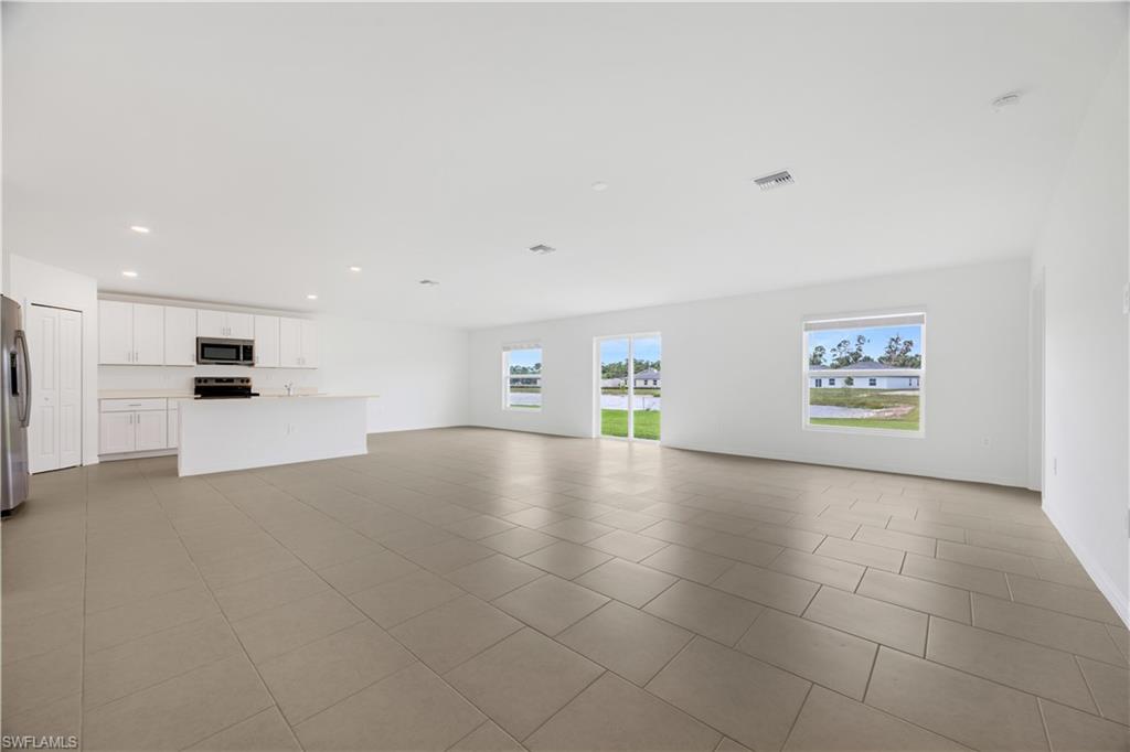 CRANE LANDING - Residential Lease