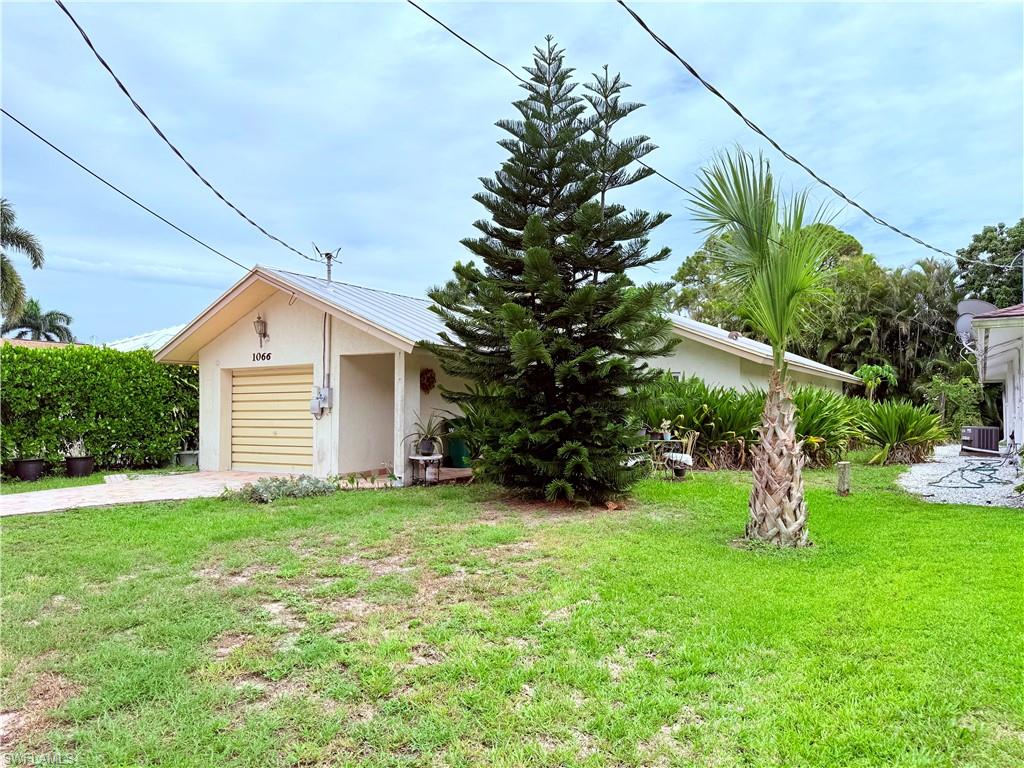 Location… Location… Location!
This home is ideally located in one of Naples’ most desirable areas, just minutes from the beautiful Gulf beaches and US-41 North, with convenient access to shopping, dining, and entertainment.
Offering 3 bedrooms and 2 bathrooms, this home is ready for its next owner to make it their own. While it needs some TLC, it offers tremendous potential and is an excellent opportunity for homeowners or investors alike.
The spacious backyard provides plenty of room to create your own private oasis, whether you envision a pool, outdoor kitchen, or the perfect space for entertaining family and friends. Don’t miss the chance to transform this property into your dream home in a prime Naples location!