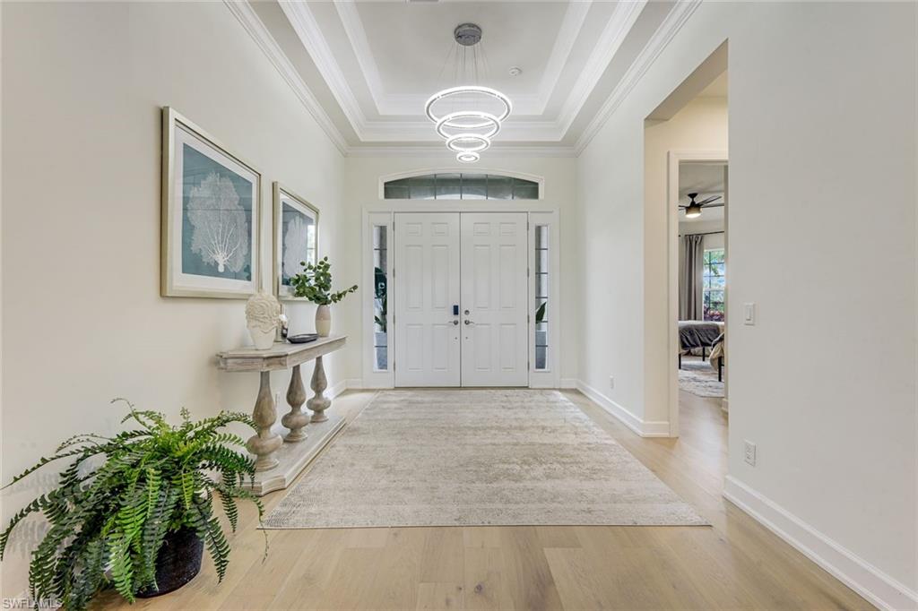 ESPLANADE LAKE CLUB - Residential