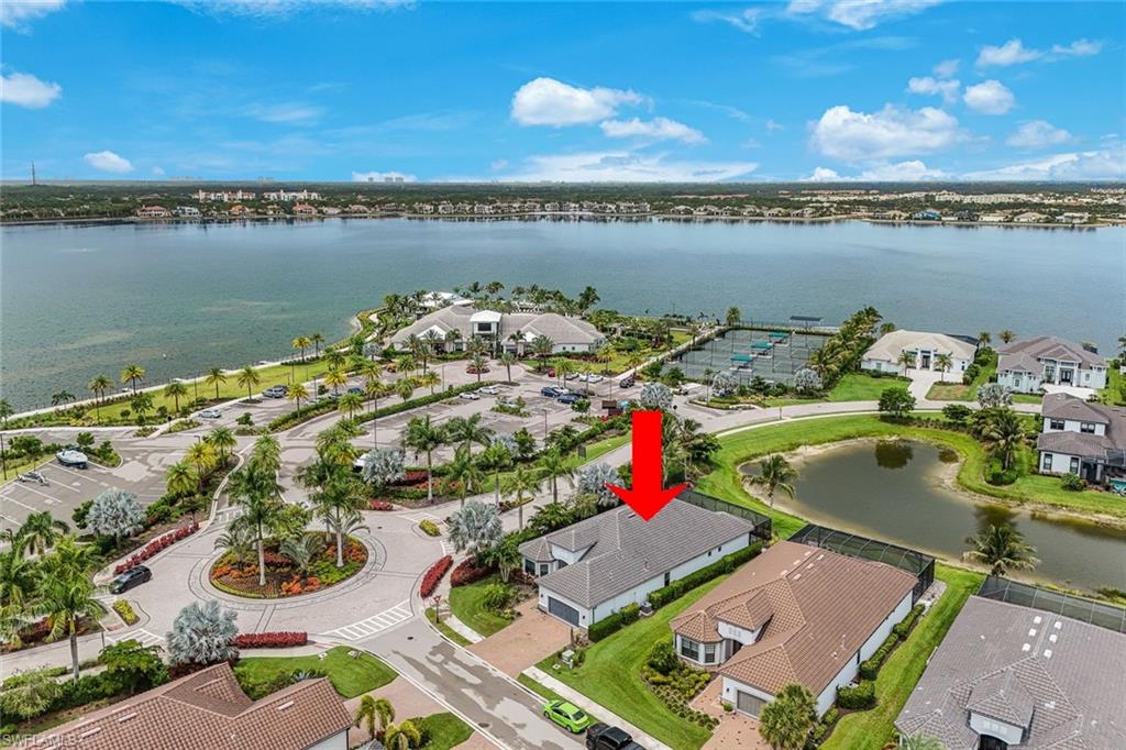 ESPLANADE LAKE CLUB - Residential
