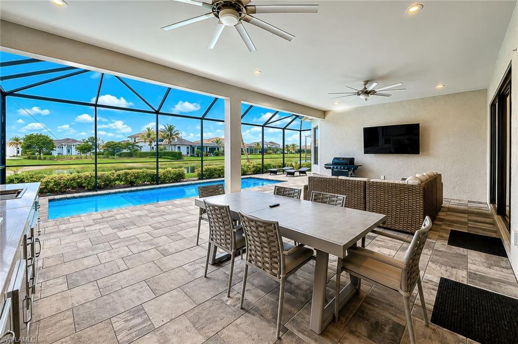 ESPLANADE LAKE CLUB - Residential