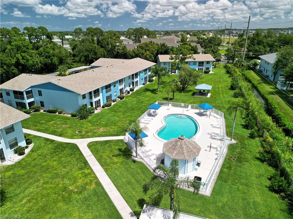 ROYAL HAWAIIAN CLUB - Residential