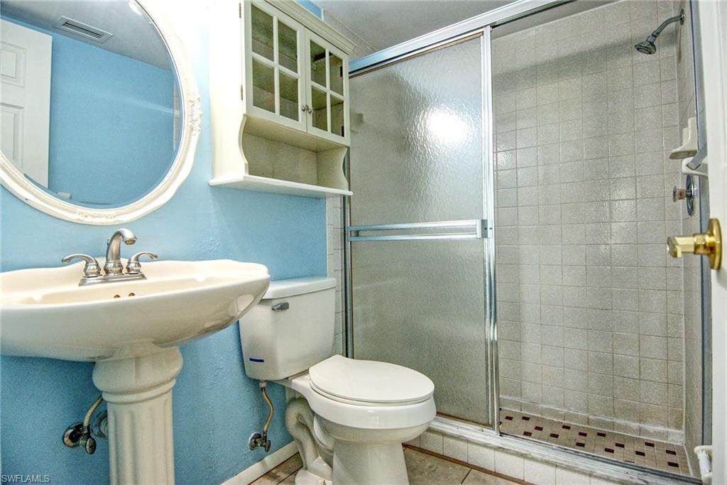 ROYAL HAWAIIAN CLUB - Residential