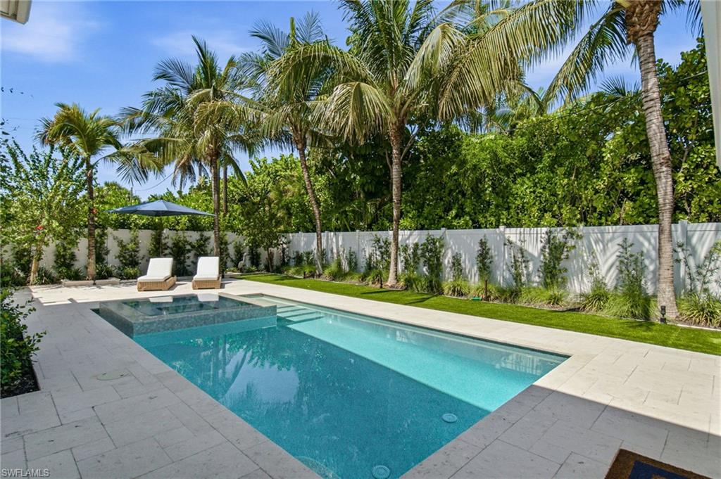 OLDE NAPLES - Residential