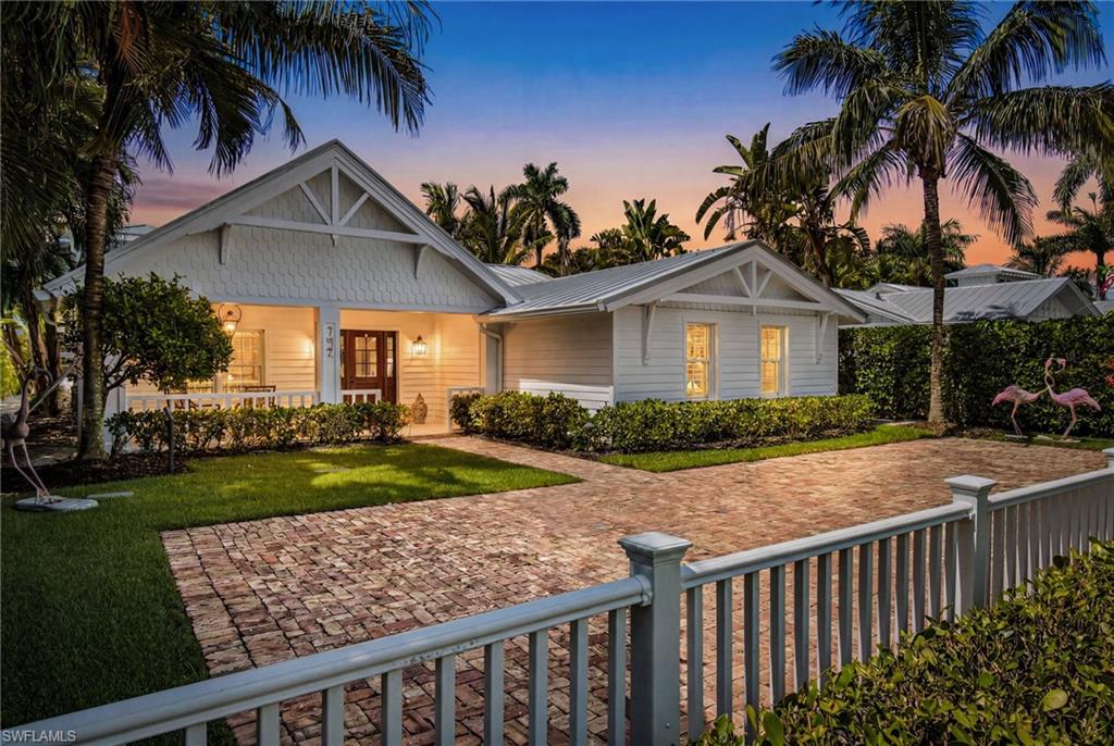 OLDE NAPLES - Residential