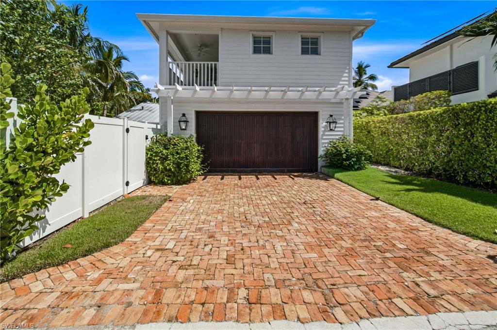 OLDE NAPLES - Residential