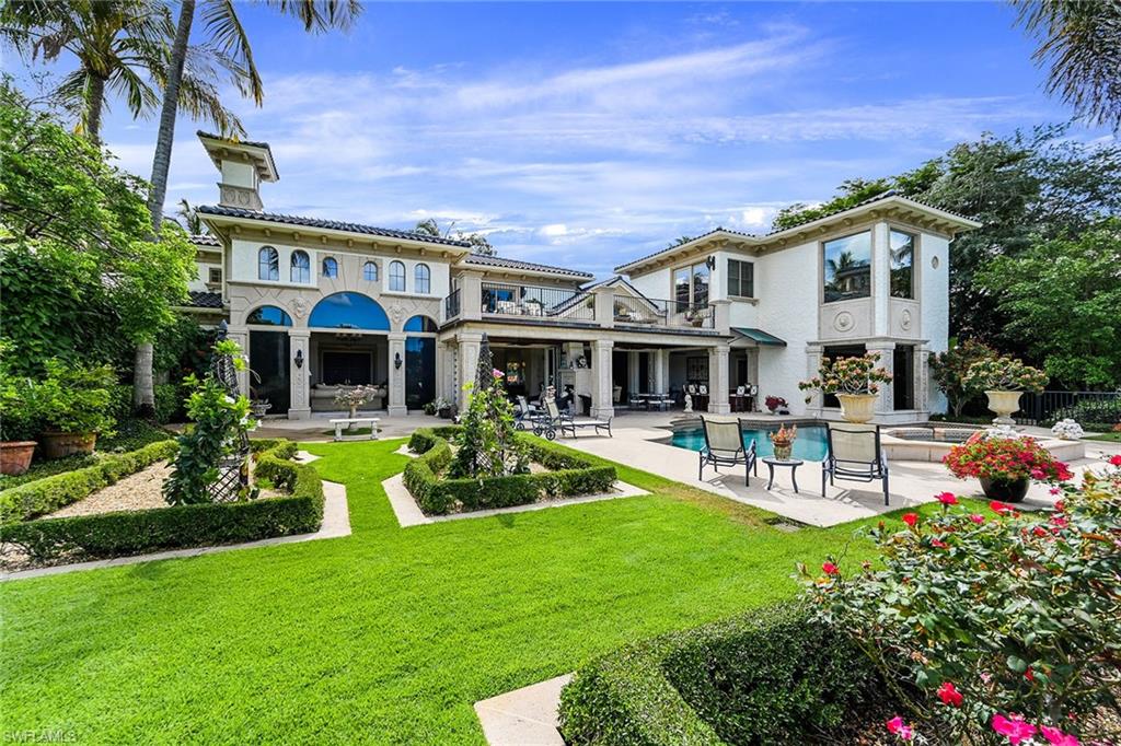ESTATES AT BAY COLONY GOLF CLUB - Residential