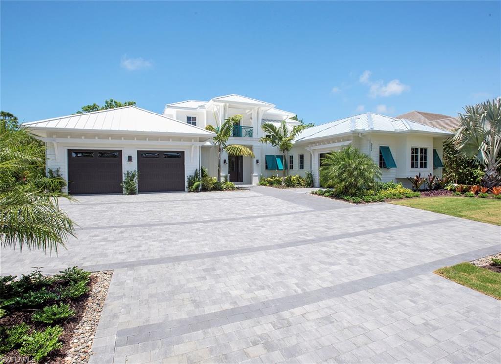MOORINGS - Residential