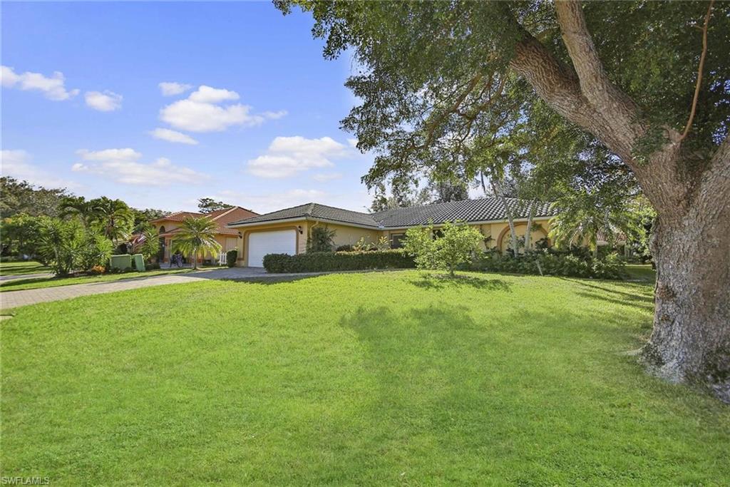 CALOOSA YACHT & RACQUET CLUB - Residential