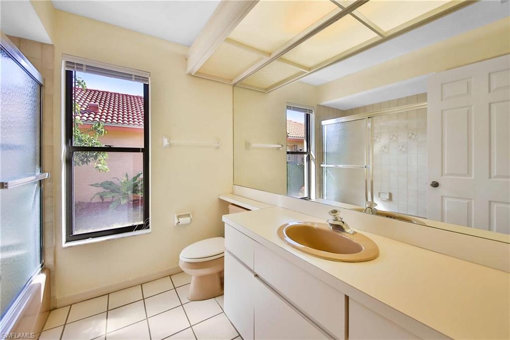 CALOOSA YACHT & RACQUET CLUB - Residential