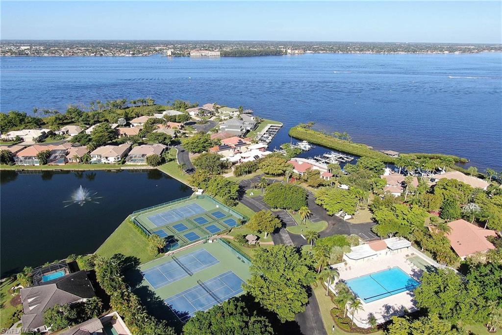 CALOOSA YACHT & RACQUET CLUB - Residential