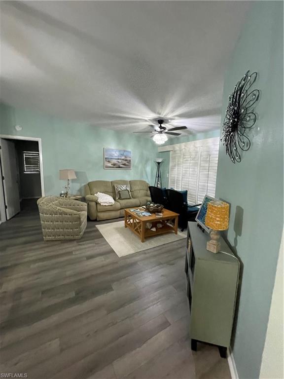 ROYAL WOODS - Residential Lease