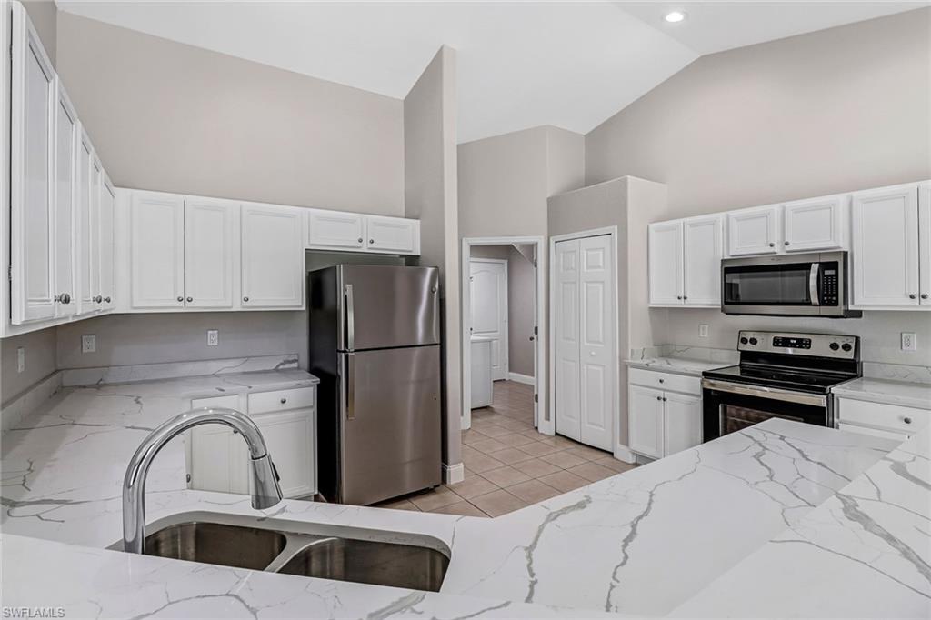 GOLDEN GATE ESTATES - Residential