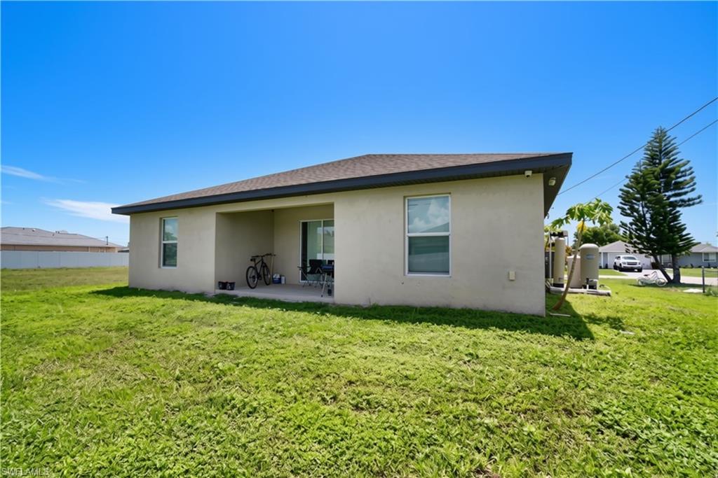 CAPE CORAL - Residential
