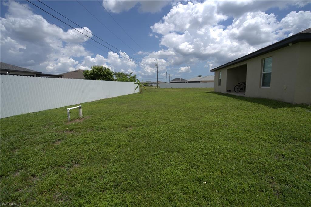 CAPE CORAL - Residential
