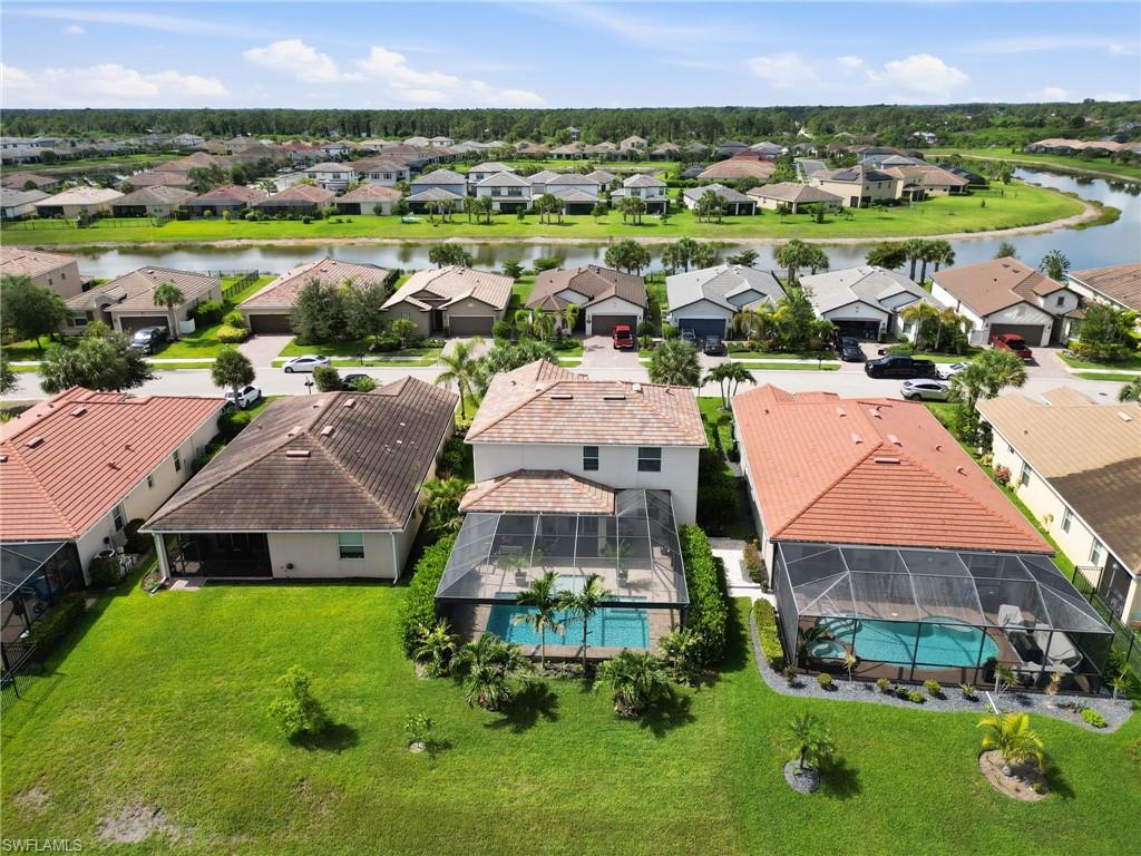 HAMPTON LAKES - Residential