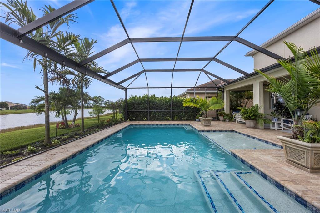 HAMPTON LAKES - Residential