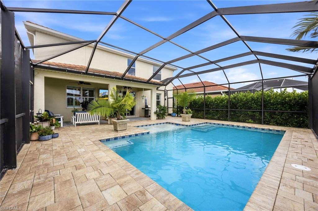 HAMPTON LAKES - Residential