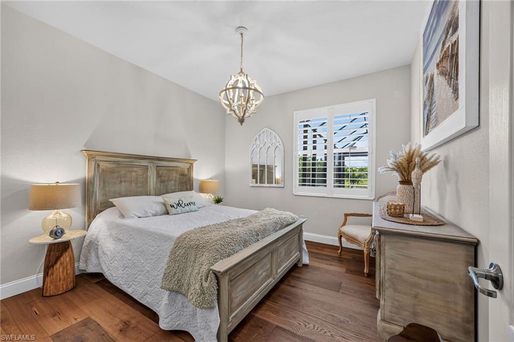 HAMPTON LAKES - Residential