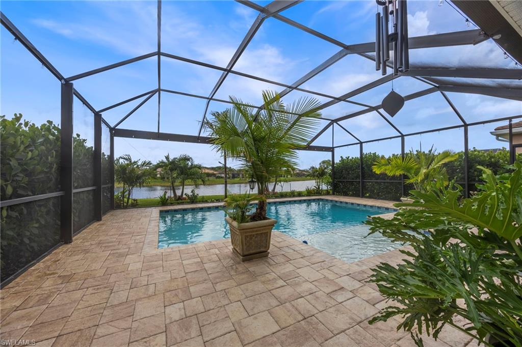 HAMPTON LAKES - Residential