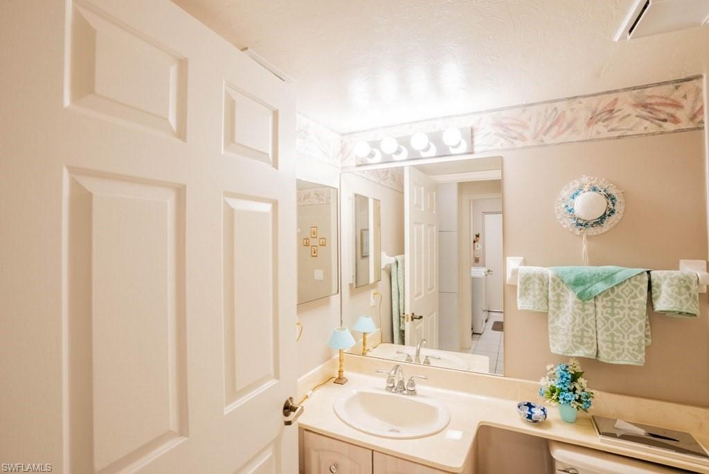 SEVEN LAKES - Residential