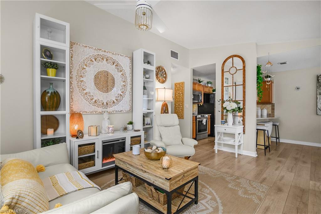 VILLAGE OF CEDARBEND - Residential