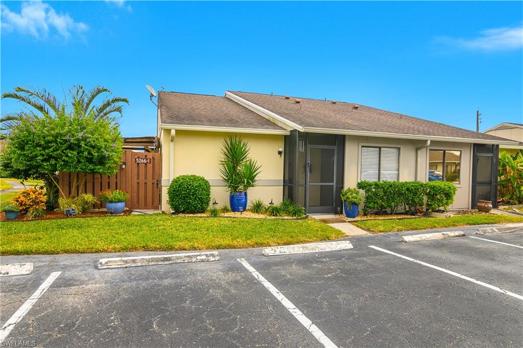 VILLAGE OF CEDARBEND - Residential