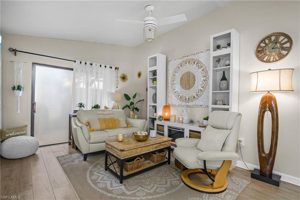 VILLAGE OF CEDARBEND - Residential