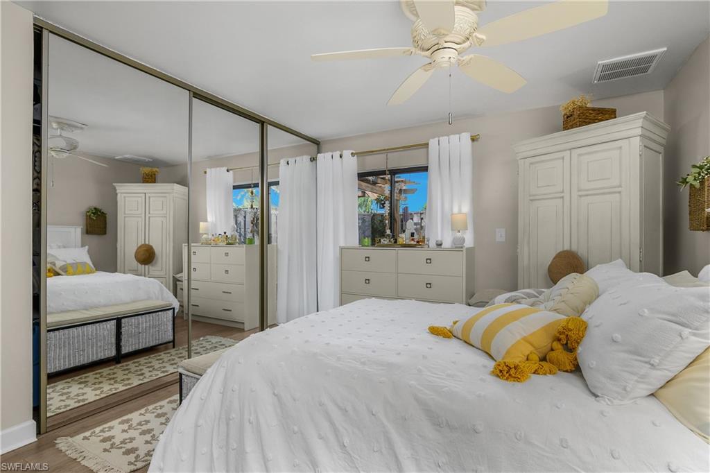 VILLAGE OF CEDARBEND - Residential