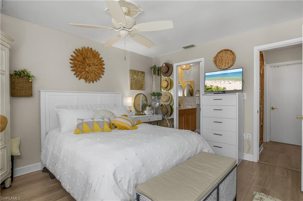 VILLAGE OF CEDARBEND - Residential