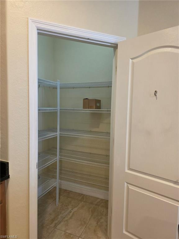 PROMENADE WEST - Residential Lease