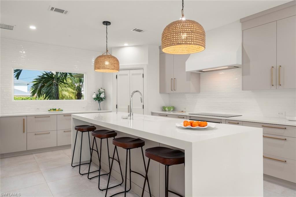 SHELL HARBOR - Residential