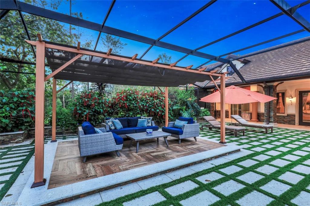 OAKES ESTATES - Residential