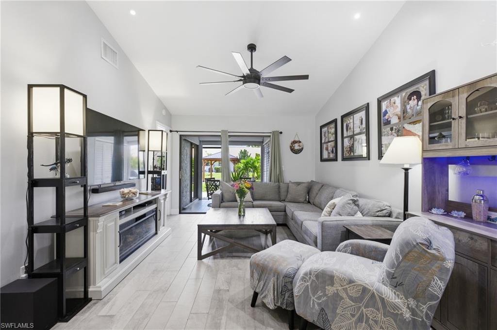 VILLAS AT CINNAMON COVE - Residential